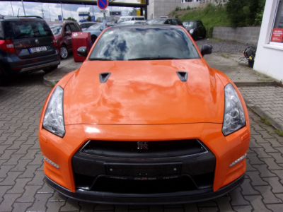 Nissan GT-R